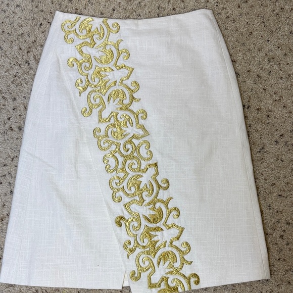 Tory Burch White Skirt with Gold Embroidery - Picture 2 of 8